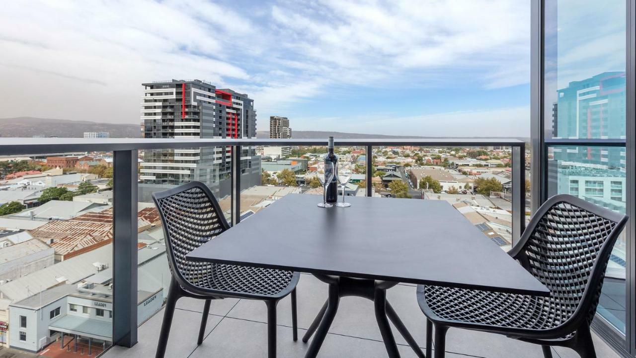 Avani Adelaide Residences Esterno foto