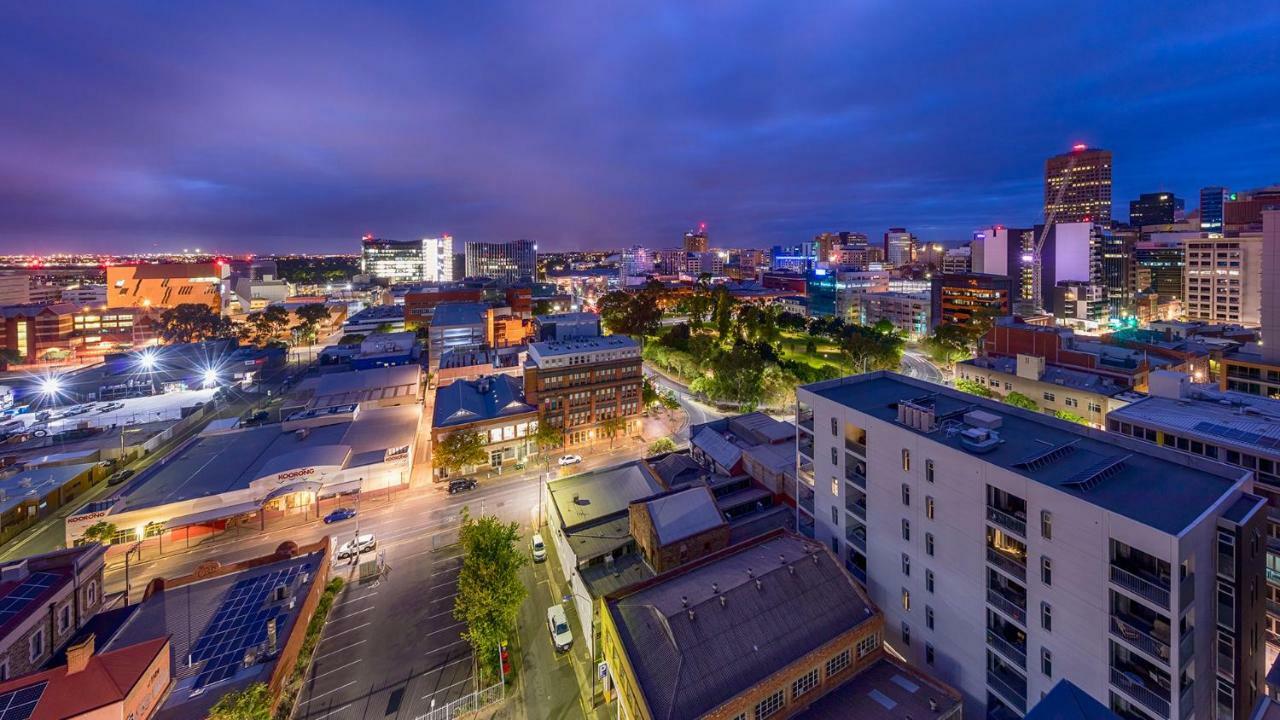 Avani Adelaide Residences Esterno foto
