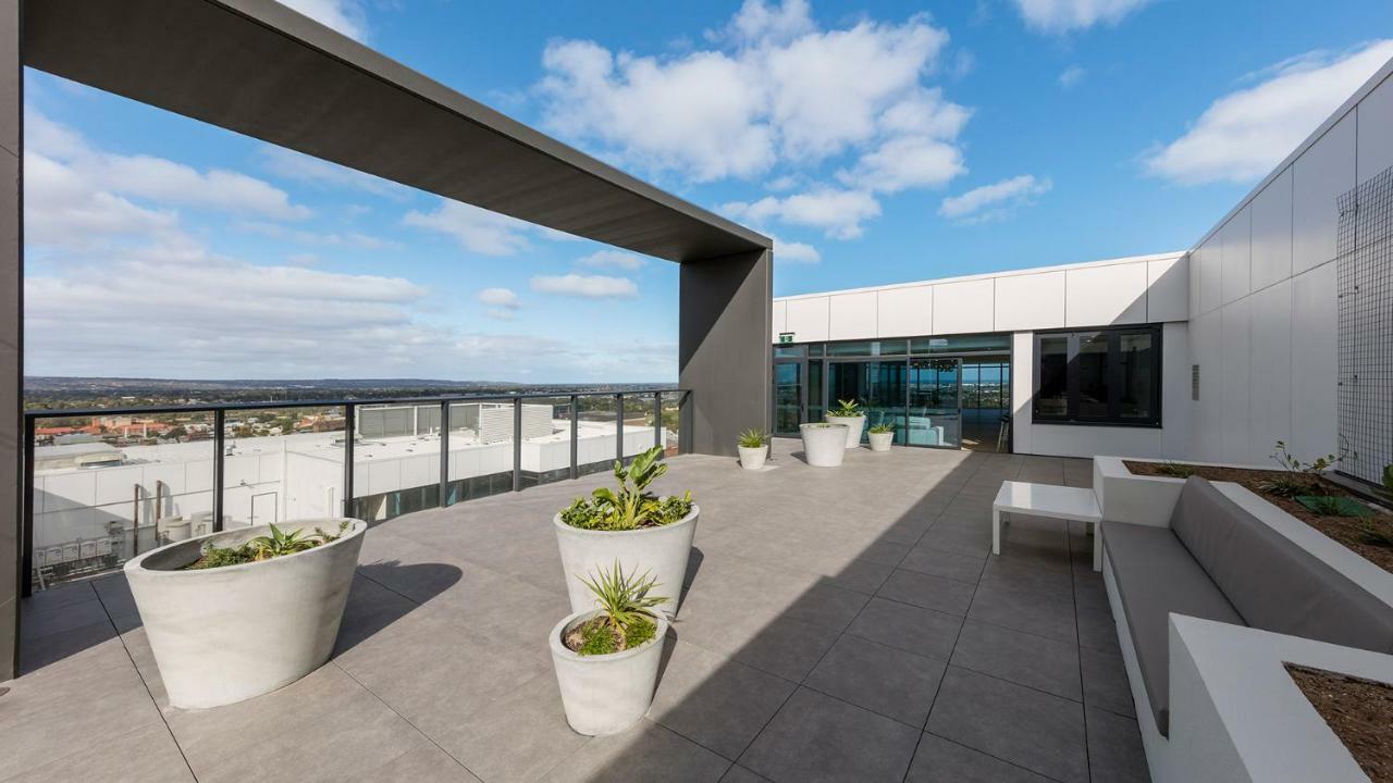 Avani Adelaide Residences Esterno foto